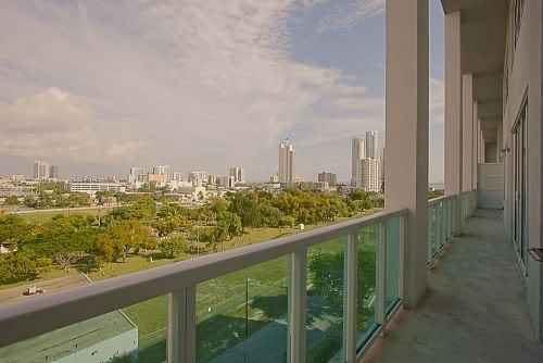 balcony