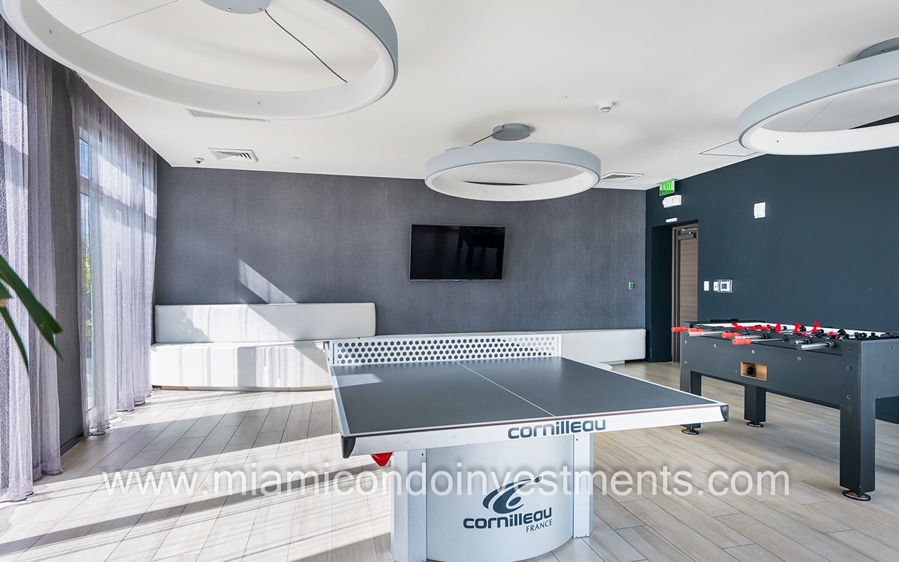 1100 Millecento rooftop game room 3