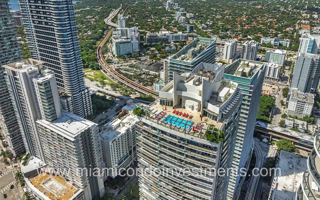 aerial photo of 1100 Millecento