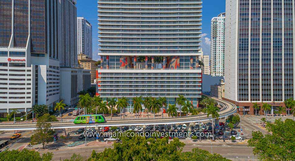 50 Biscayne condominiums