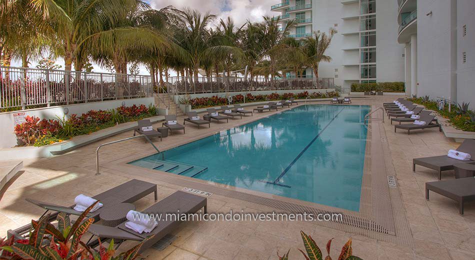 900 Biscayne Bay lap pool