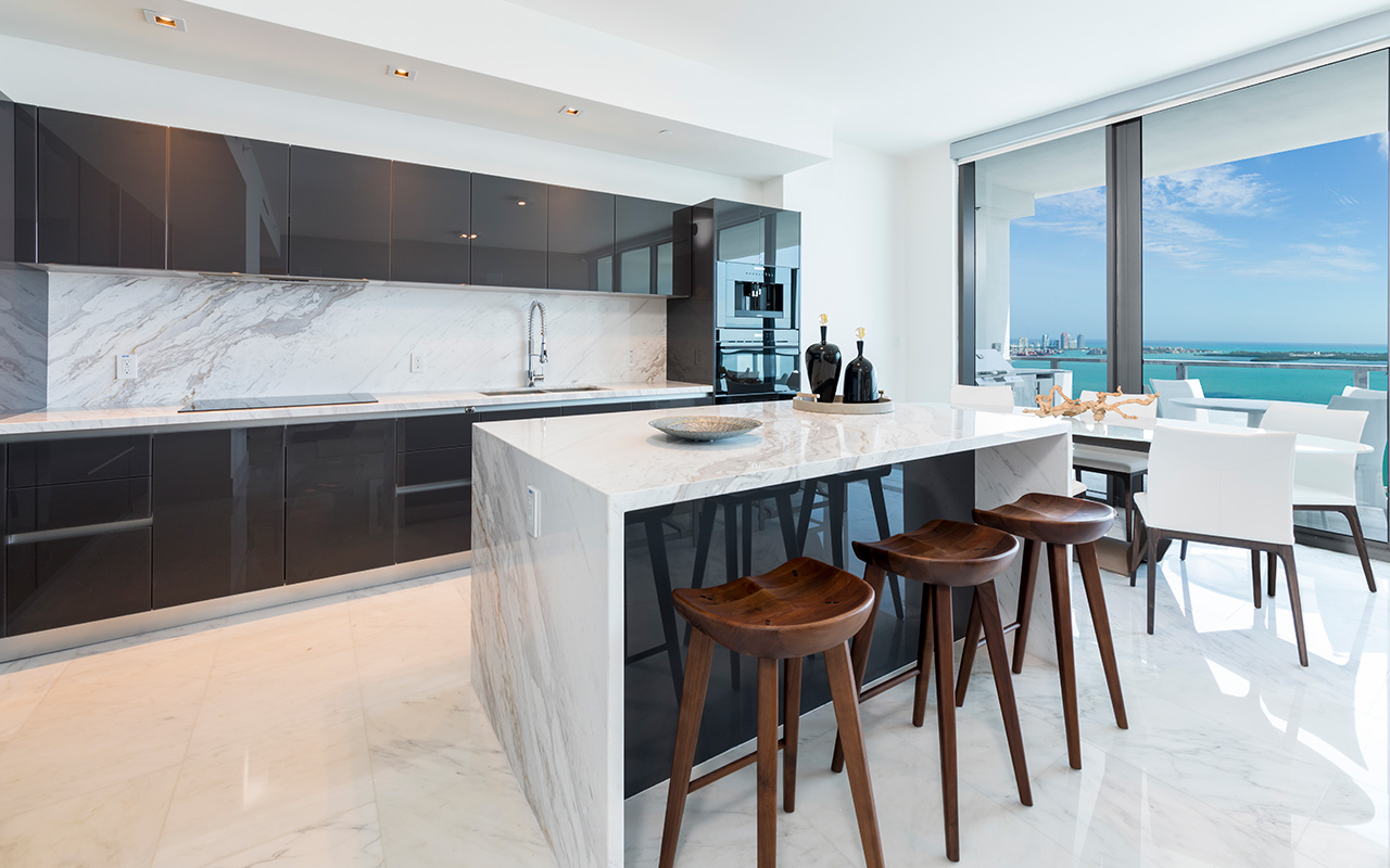 Echo Brickell kitchen