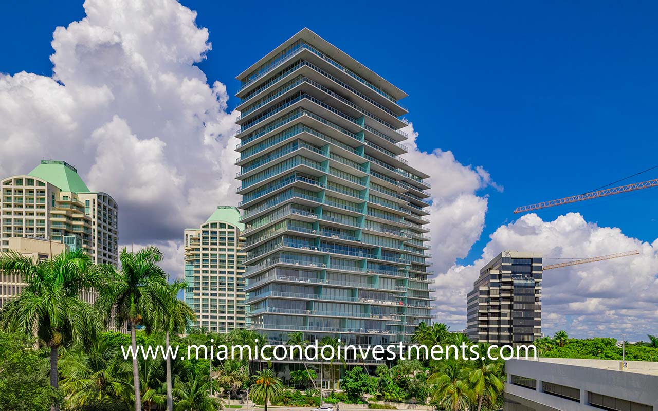 Grove at Grand Bay condominium in Coconut Grove