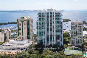 Grovernor House condos miami