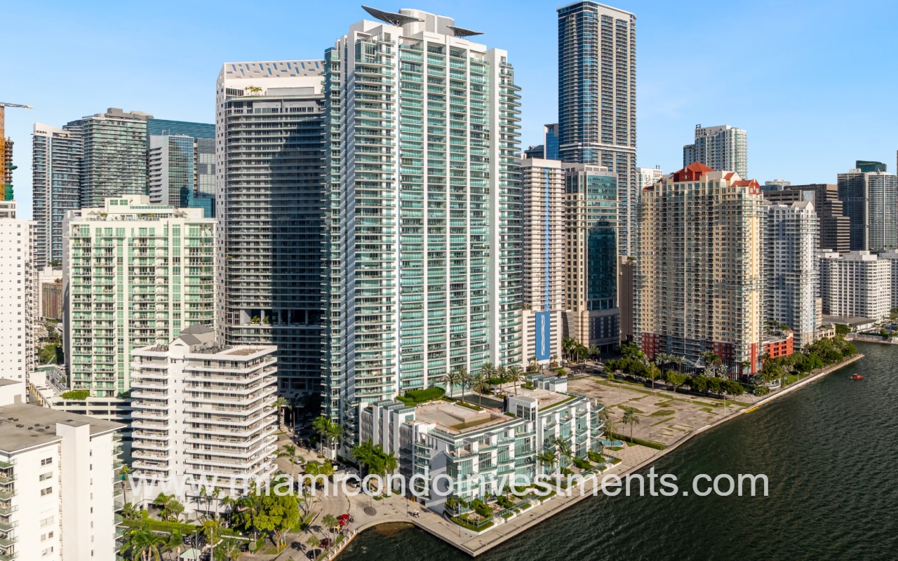 Jade at Brickell drone overlooking condo building