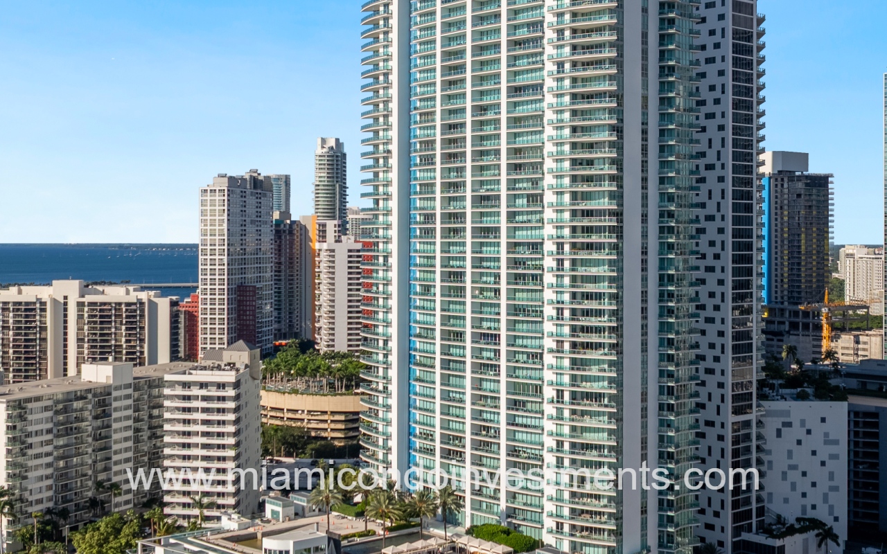 Jade at Brickell drone angle facing building exterior
