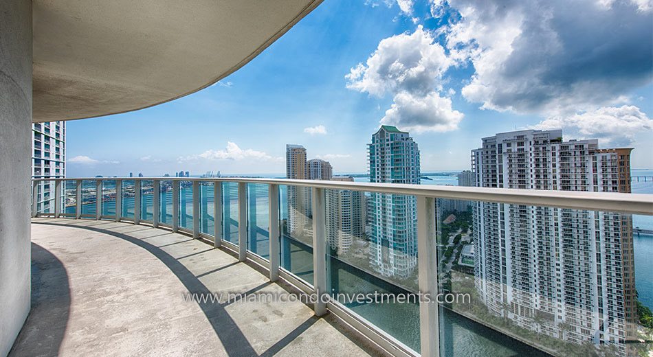 Met 1 condos miami downtown