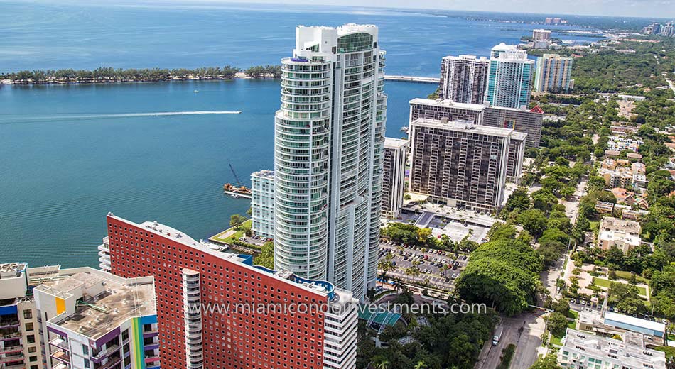 Santa Maria highrise condo in miami