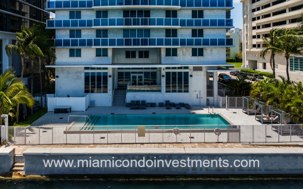 Star Lofts drone view of condo pool