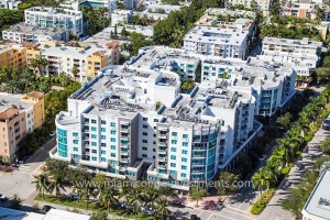 The Cosmopolitan condos miami beach