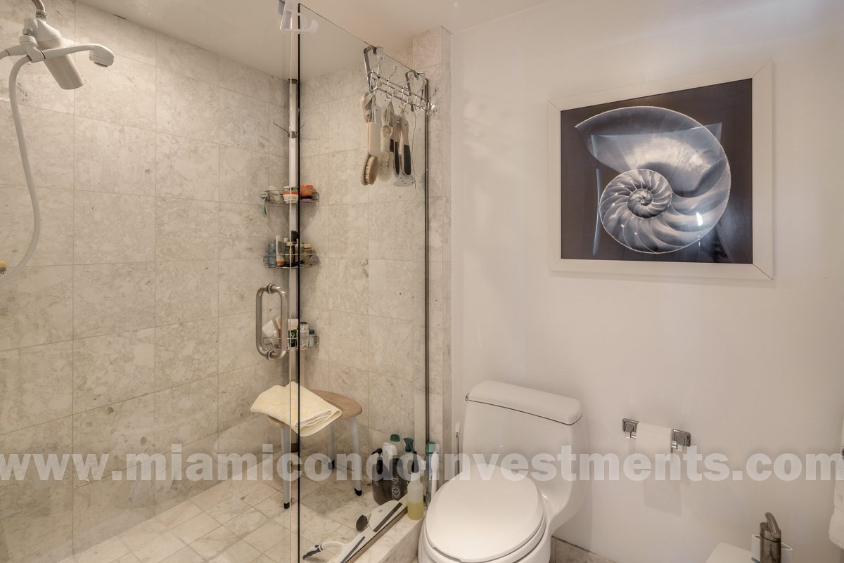 glass-enclosed shower