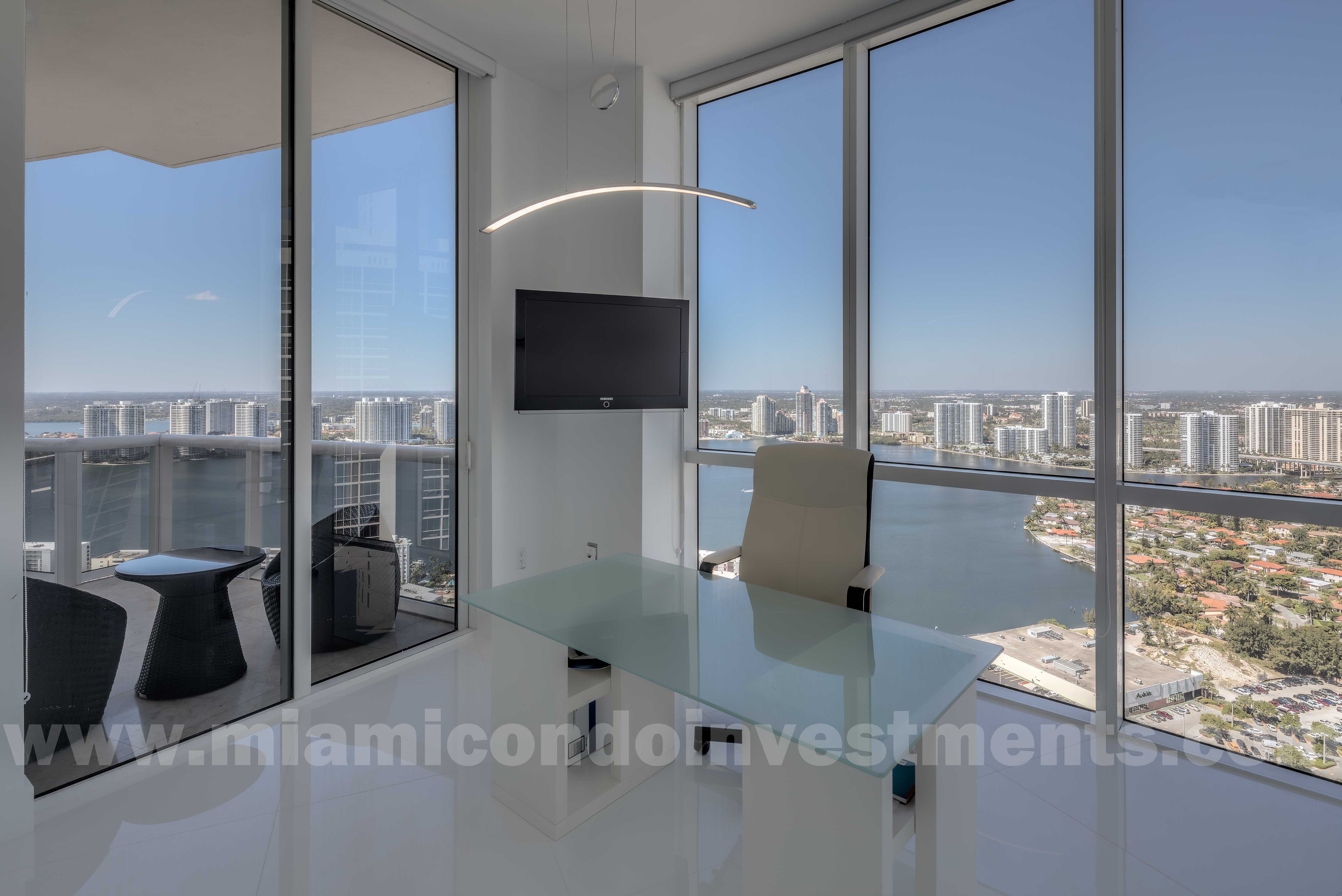 second bedroom with balcony access second bedroom with balcony access