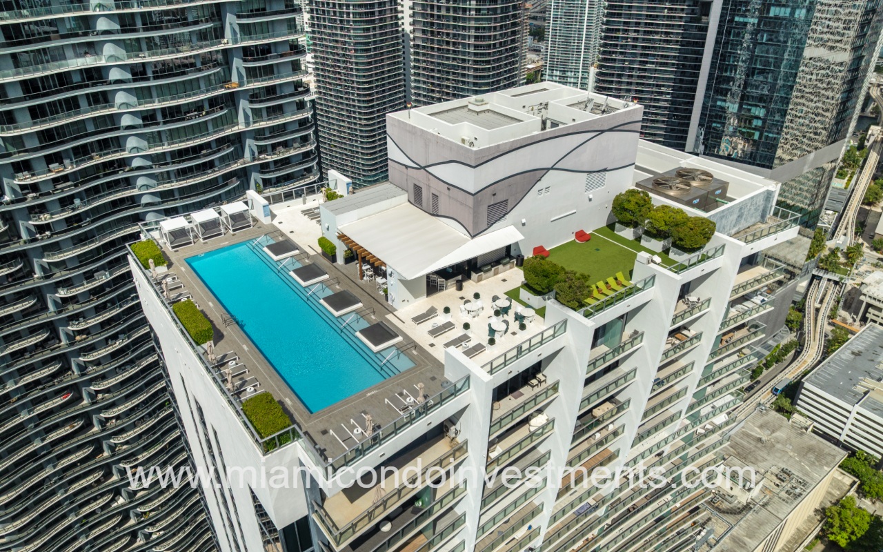1010 Brickell drone angle view of condo building rooftop pool