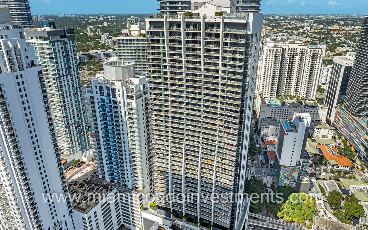 1010 Brickell aerial photo