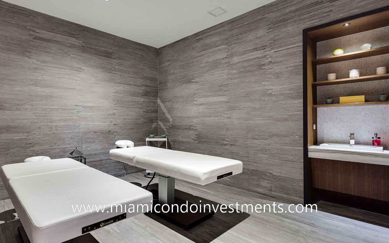 Brickell Heights massage treatment room