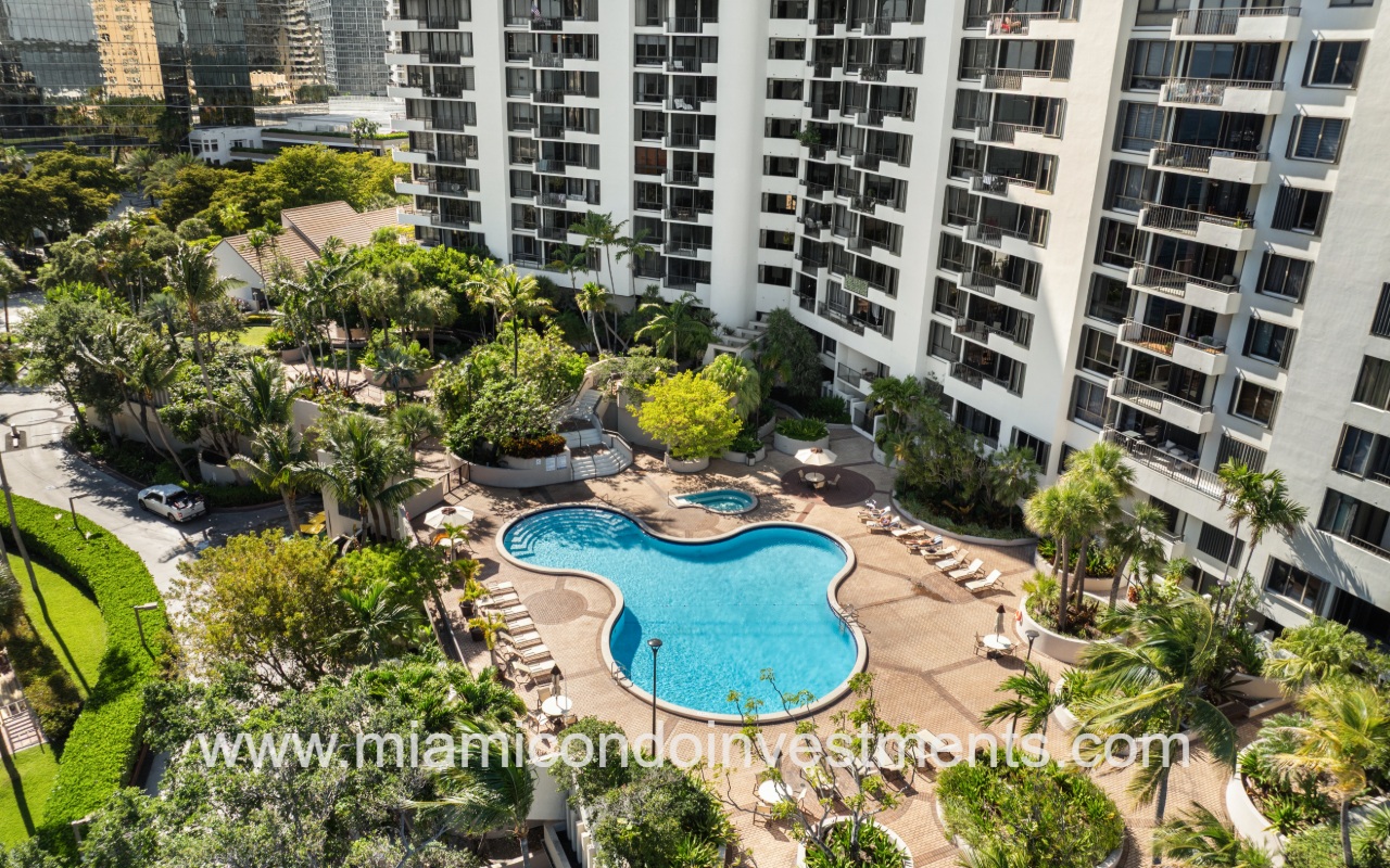 Brickell Key One drone view of pool area