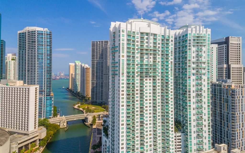 Brickell on the River North images