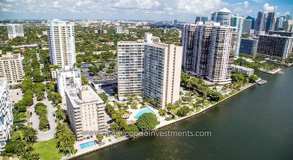 Brickell Townhouse aerial