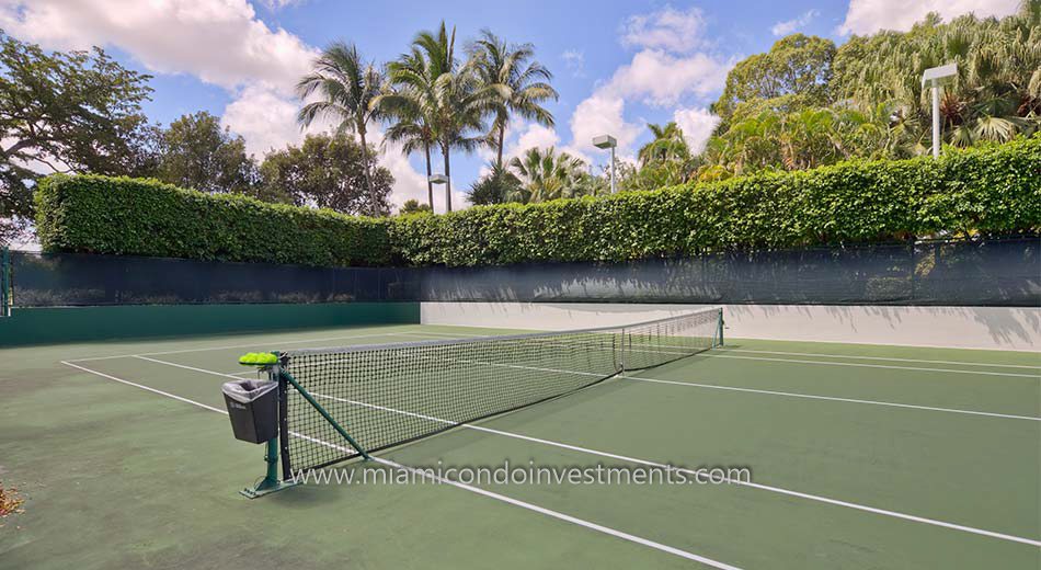 tennis court at Bristol Tower condos