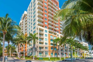 Cite on the Bay East condos at 2000 N Bayshore Drive