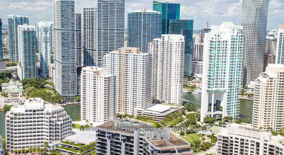 Courvoisier Courts miami condos