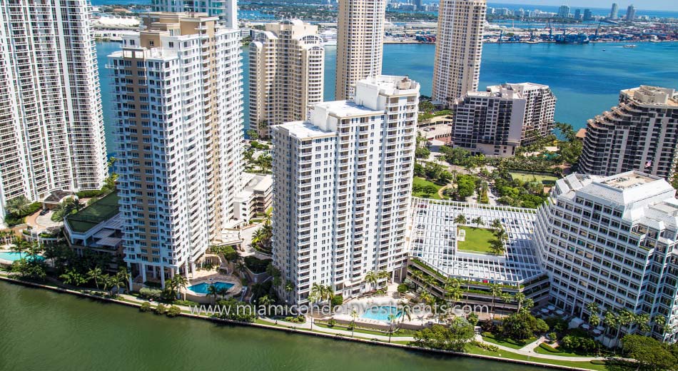 Courvoisier Courts condos brickell key