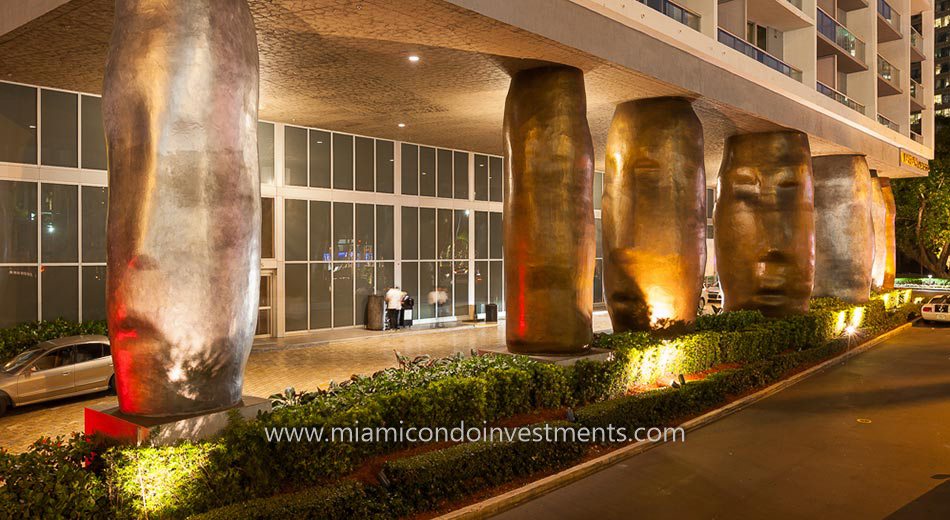 Icon Brickell tower 3 main entrance