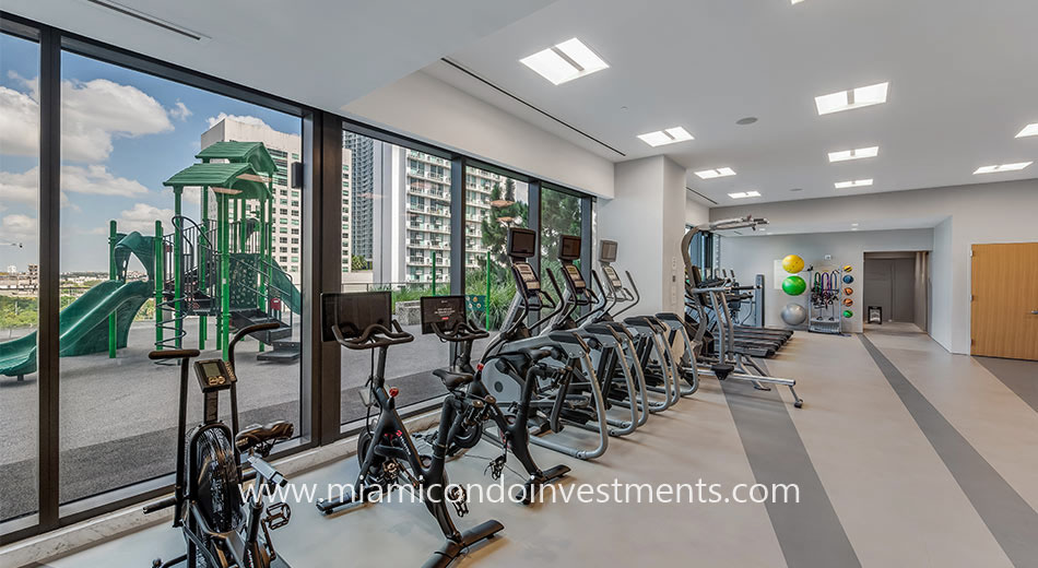 fitness center at rise brickell city centre