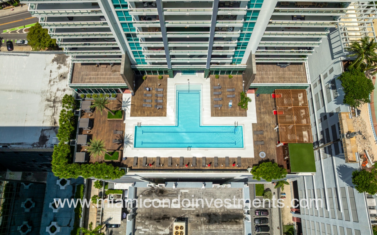 The Bond on Brickell top down view of pool