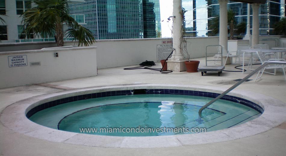 The Club at Brickell Bay condo hot tub