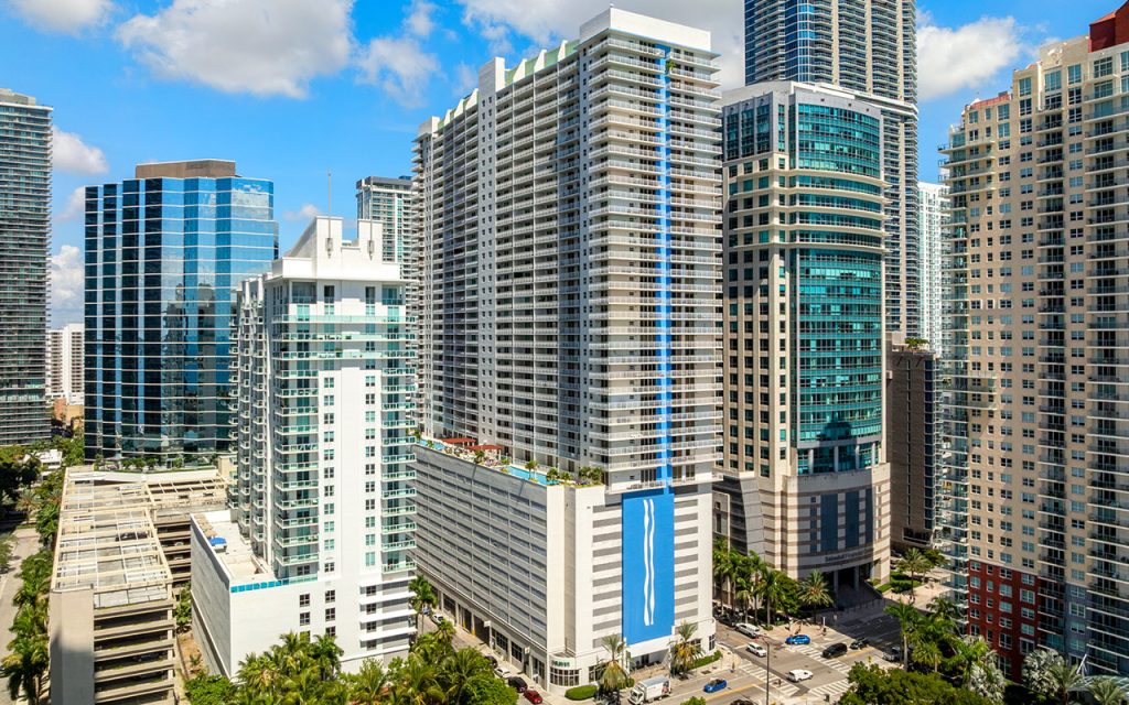 The Club at Brickell Bay images