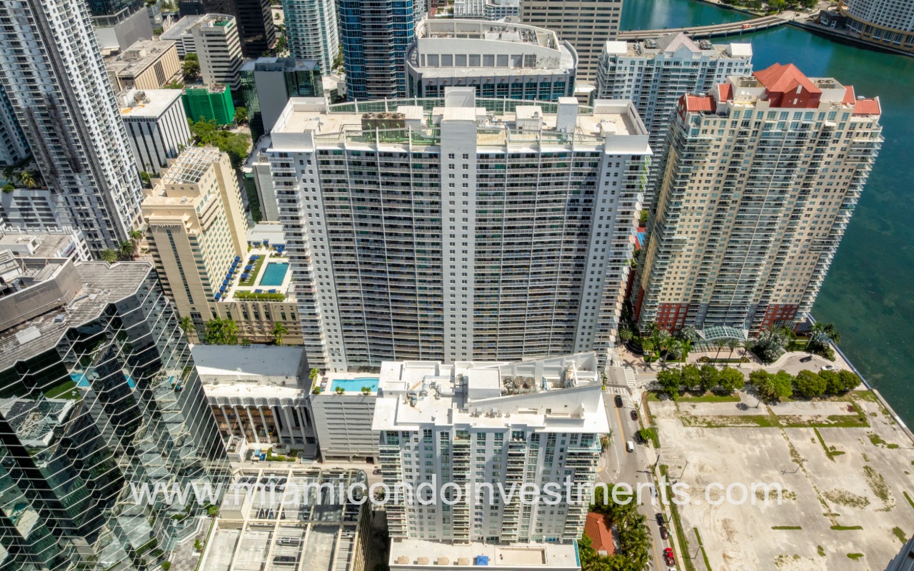 The Club at Brickell Bay drone view looking down at condo building and area