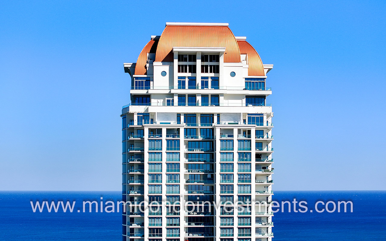 The Estates at Aqualina Drone of top of South Tower