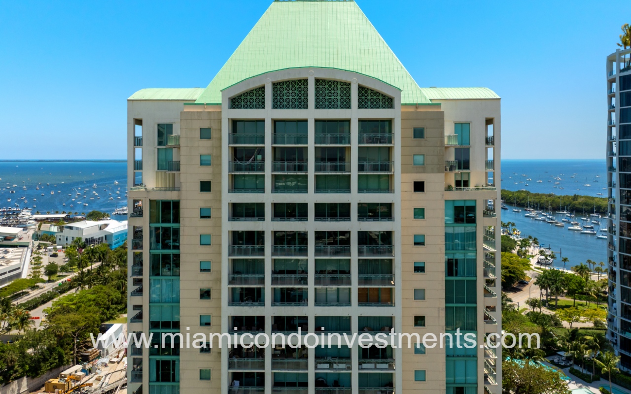 The Ritz-Carlton Residences drone facing the top half of the building