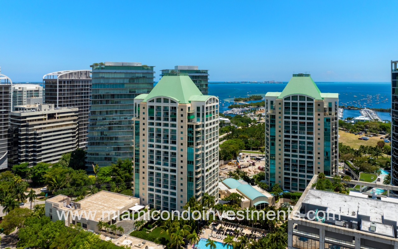 The Ritz-Carlton Residences drone of condo building and area