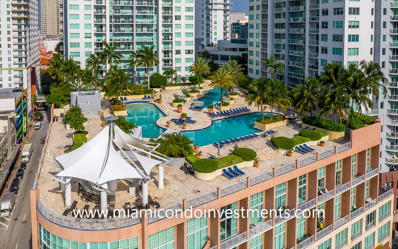 pool deck at Vizcayne condos in Downtown Miami