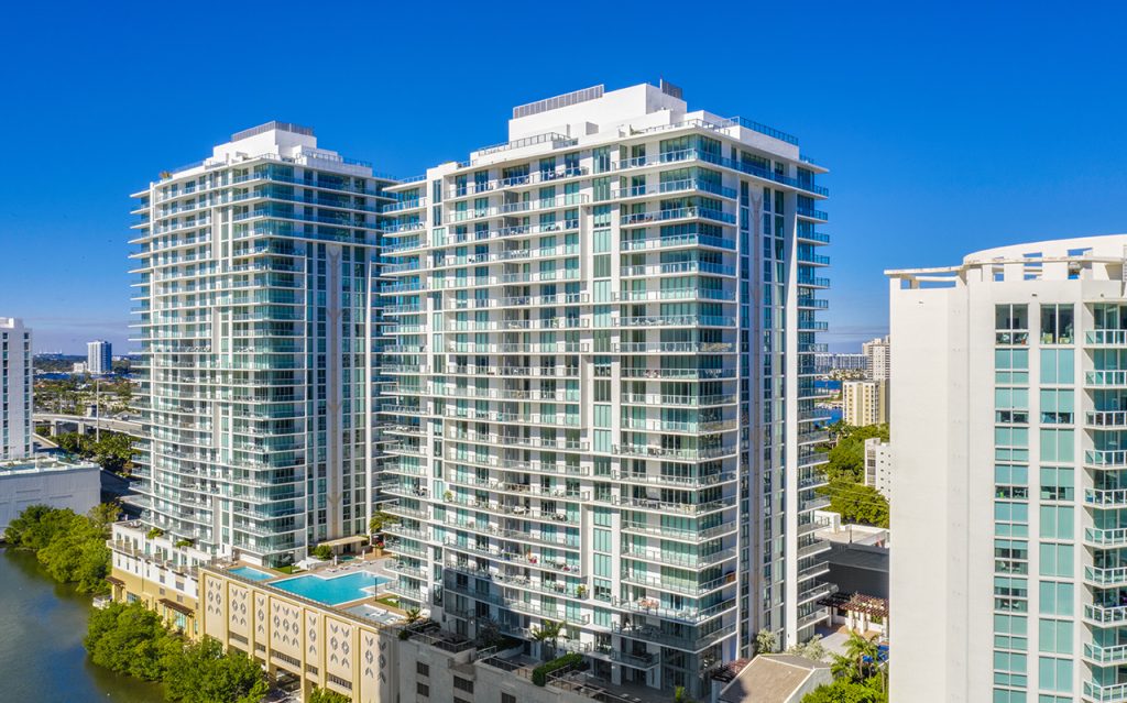 Parque Towers images