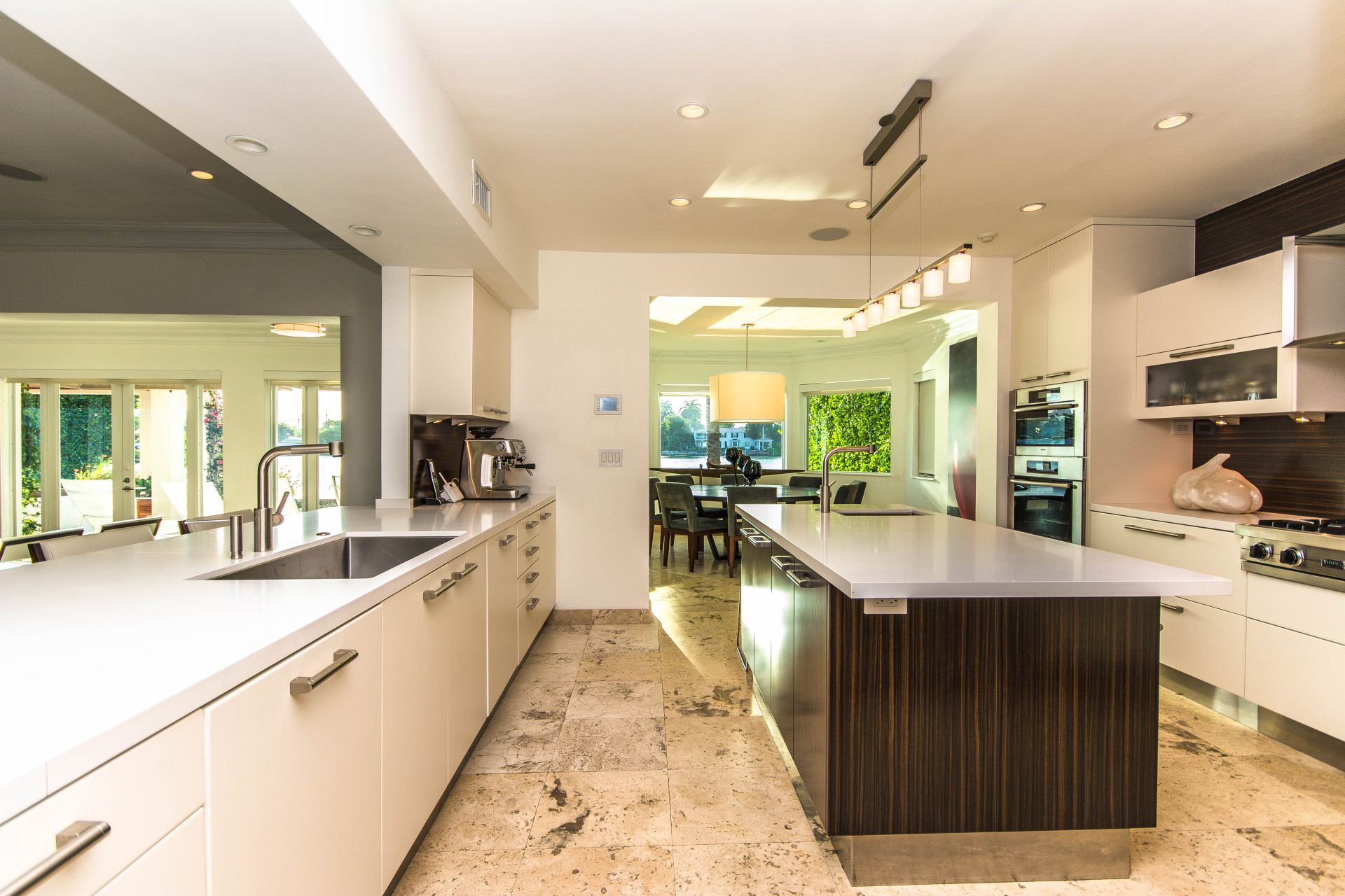 300 W Rivo Alto Miami Beach