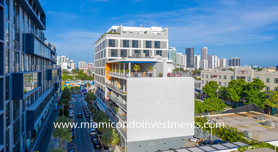 250 Wynwood condominium