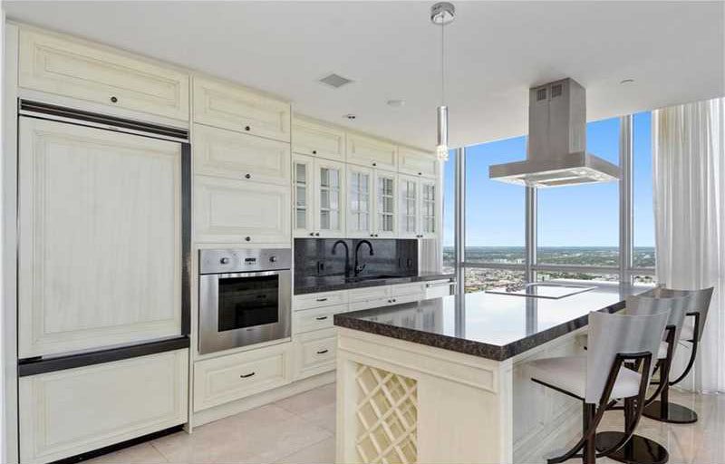 Mario Chalmers Penthouse (5)