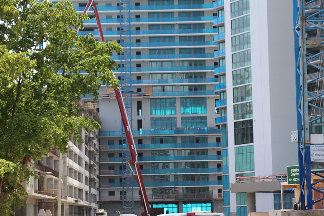 Paraiso Bay Condos May 2017_0535