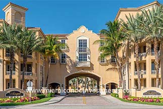 gate entrance into Alaqua Aventura