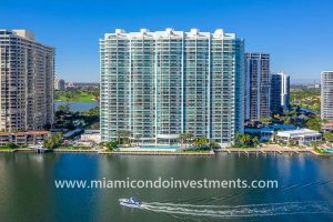 Hamptons South Aventura condos