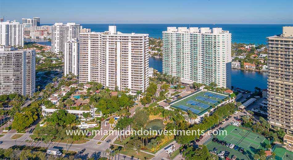 Hamptons South Aventura condominiums