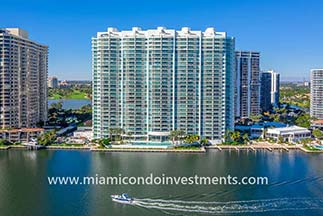 Hamptons South Aventura condos