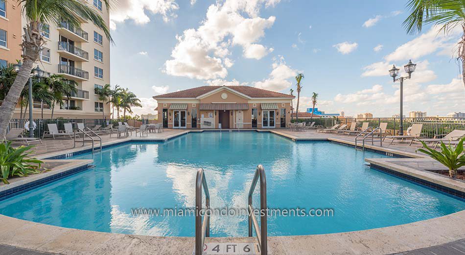 Gables Marquis pool and club room