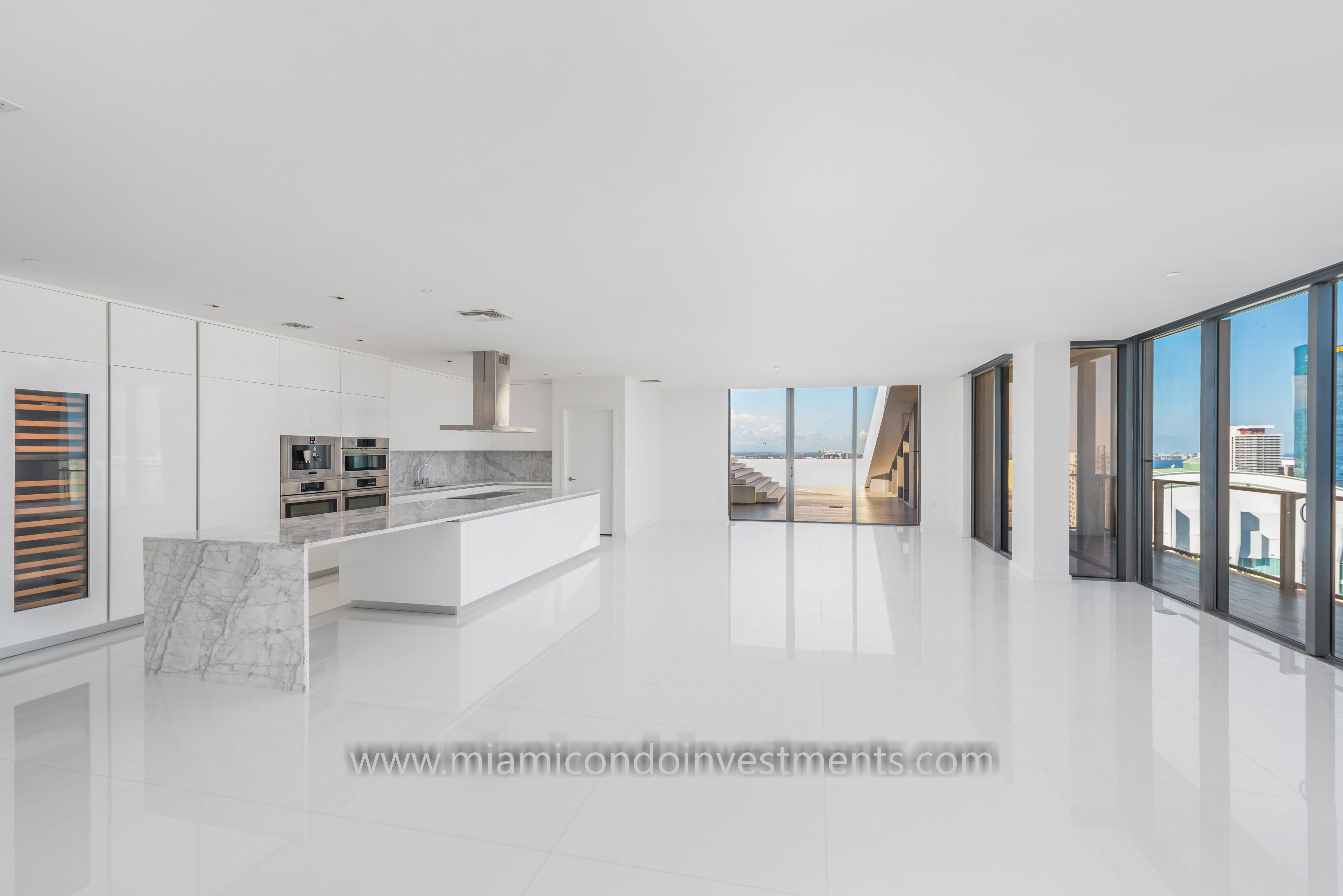 Reach Penthouse Brickell City Centre Kitchen