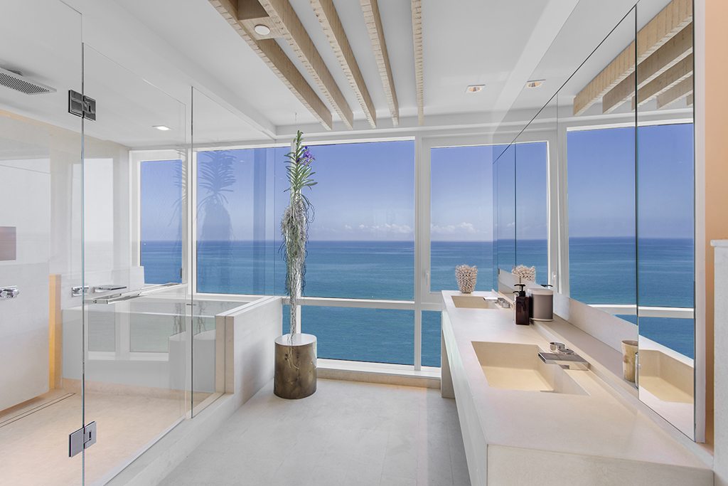 1 Homes South Beach Penthouse