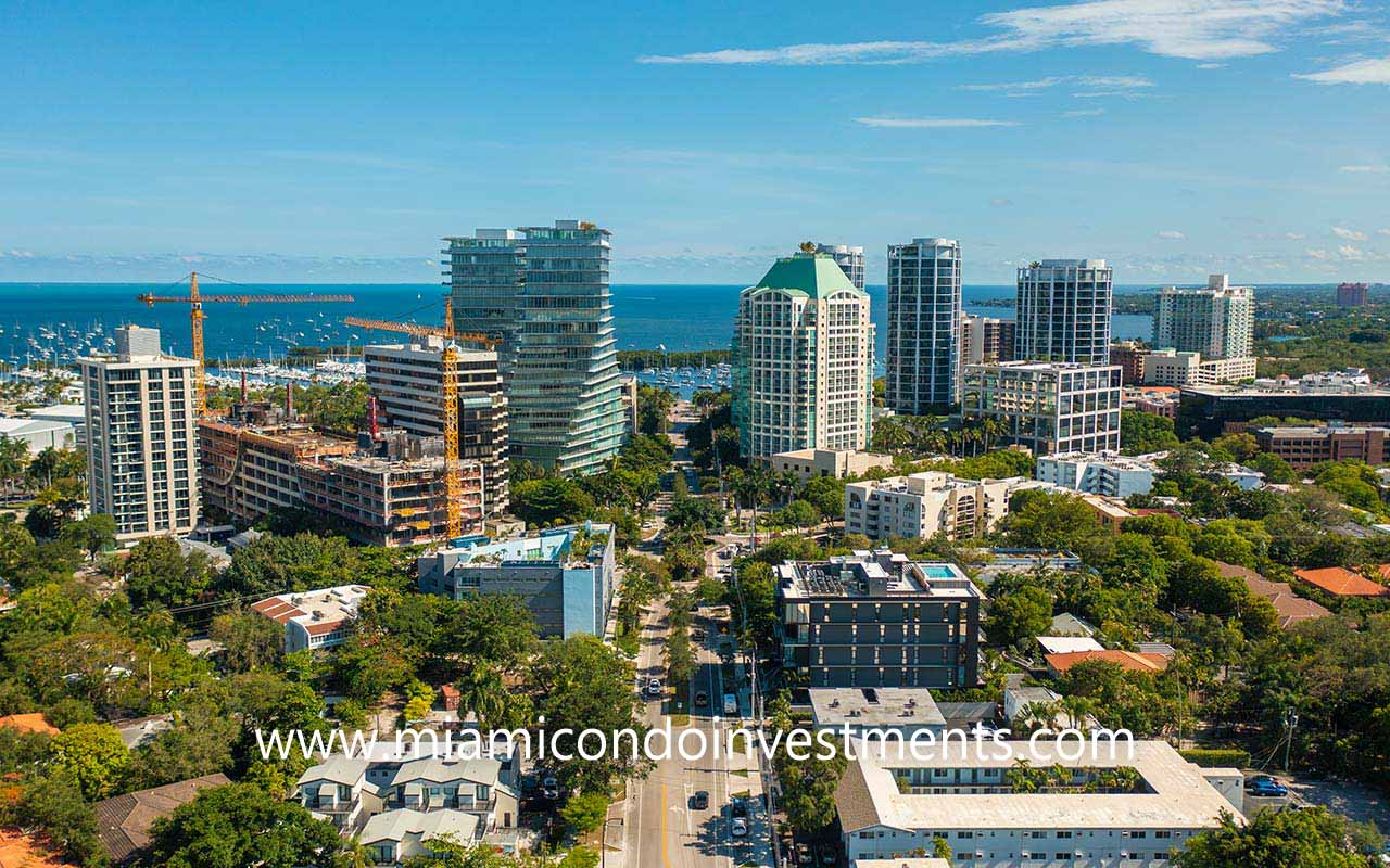 Glasshaus condos in Coconut Grove