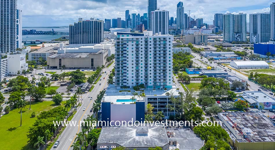 1800 Biscayne Plaza condos